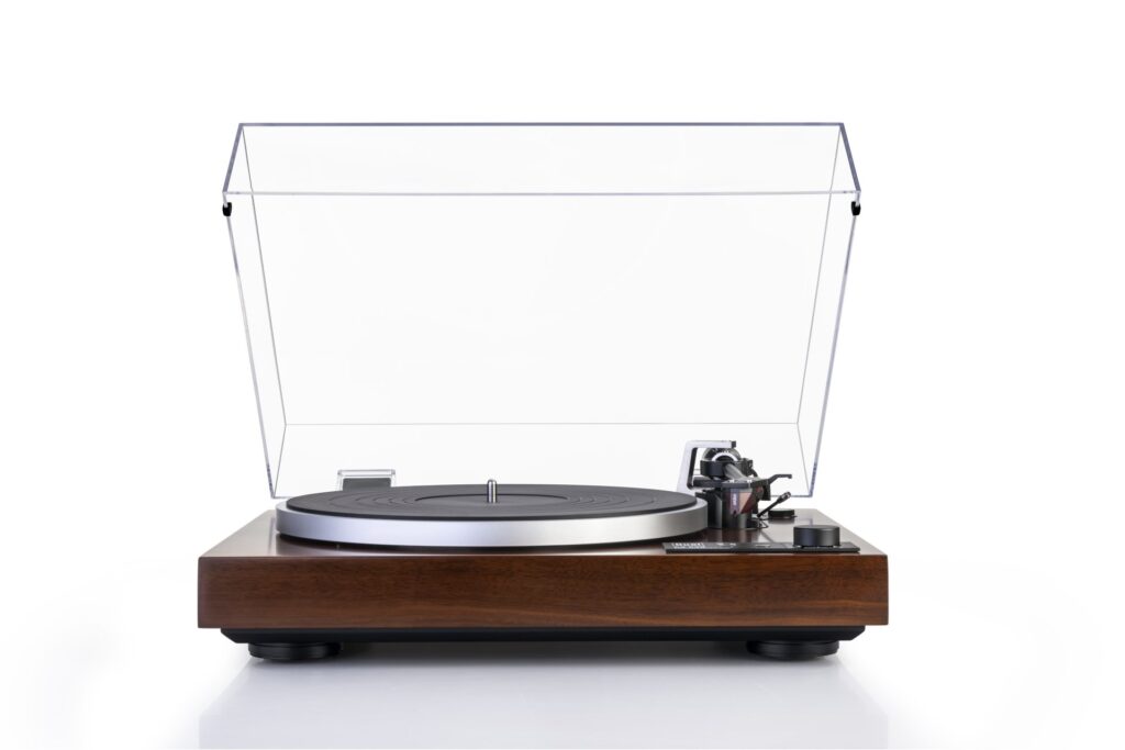 Dual Electronics Automatic Belt-Drive Turntable in Walnut - CS529W