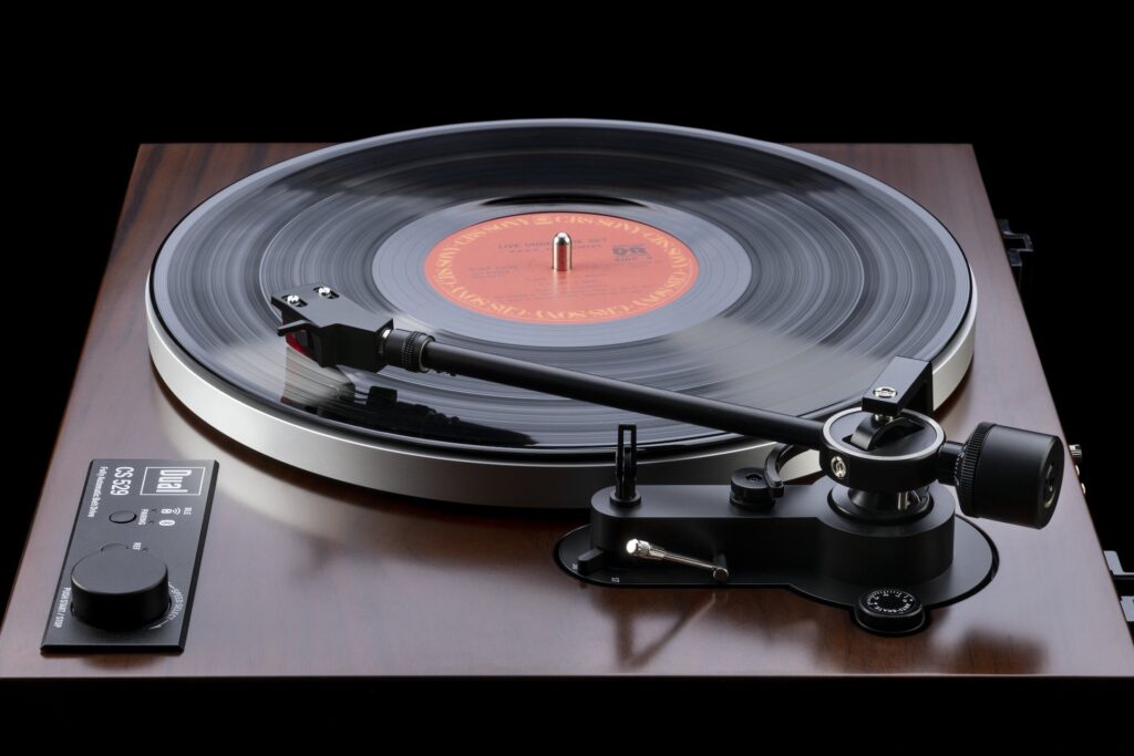 Dual Electronics Automatic Belt-Drive Turntable in Walnut - CS529W