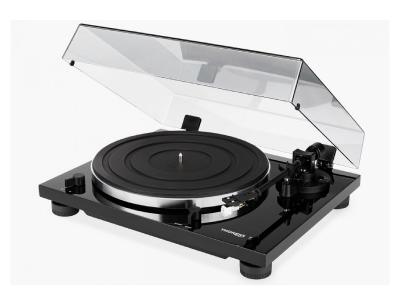 Thorens Turntable With Internal Belt In Black High Gloss - TD201BKHG