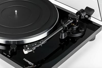 Thorens Turntable With Internal Belt In Black High Gloss - TD201BKHG