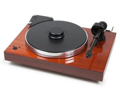 Project  Audio Highend turntable with 9